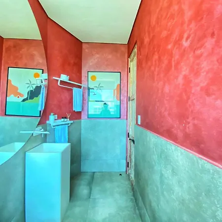 Stunning 3br With Sea View In Apartment